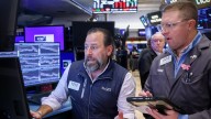 Dow closes about 500 points higher in big market rebound after steep sell