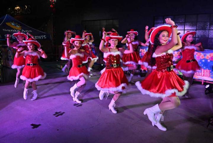 Plaza Navideña gets Santa Ana in the holiday spirit