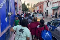 Largas filas y desinformación en el centro de Mérida por cambios en rutas del Va y Ven