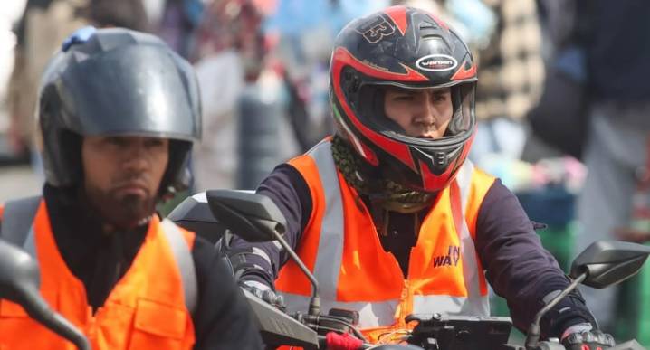 Desde hoy multarán a motorizados que no usen chalecos distintivos en zonas en emergencia
