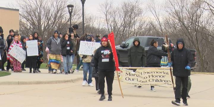 ‘They’re seeing that people care’: Annual Memorial March to Honor Lost Children makes impact in Siouxland