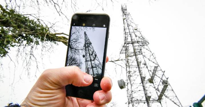Scotland must 'close the gap' on 4G blackspots amid probe