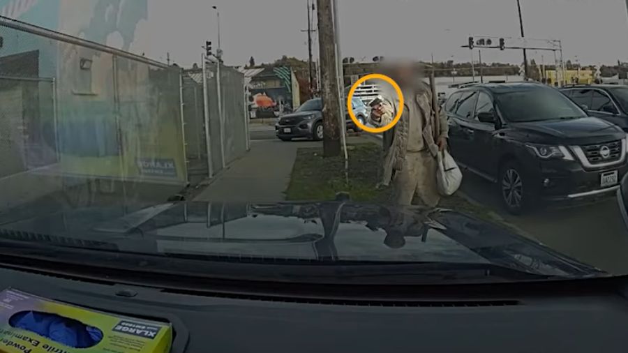 Axe-wielding suspect killed by Seattle Police after pointing gun at officers