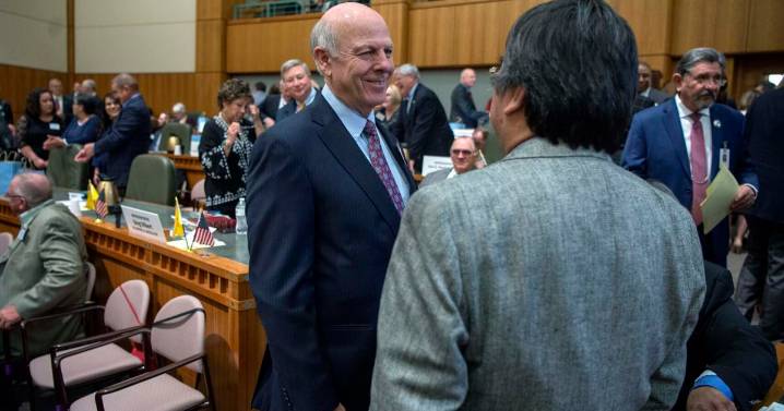 Former NM congressman Steve Pearce tabbed to run Bureau of Land Management