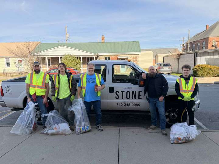Circleville Landscaping Company Partners With Probation Department for Downtown Cleanup Effort