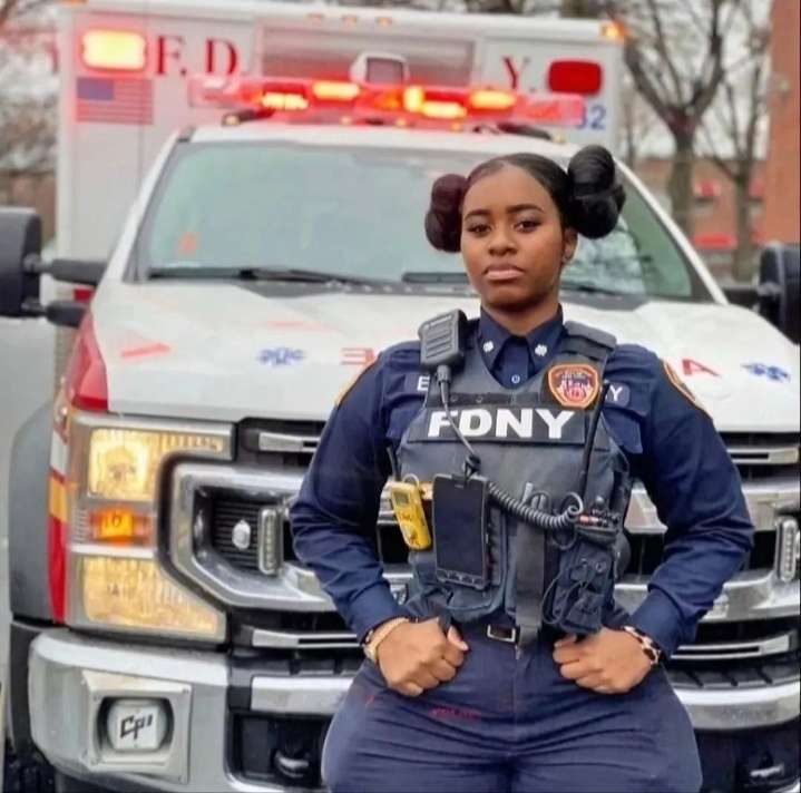 ‘It’s a big deal to save lives’: Brooklyn FDNY EMT reflects on life on the frontlines of emergency response • Brooklyn Paper