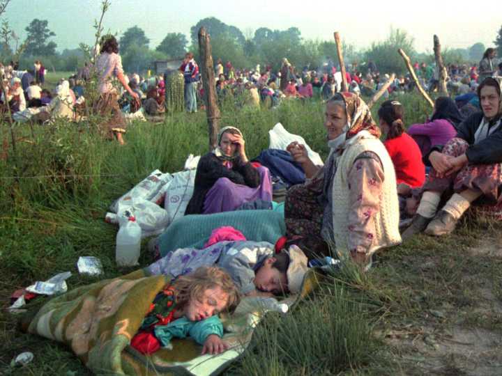 El sitio de Sarajevo y los "safaris de la muerte": denuncian en Italia viajes para disparar a civiles durante el brutal asedio a la capital de Bosnia