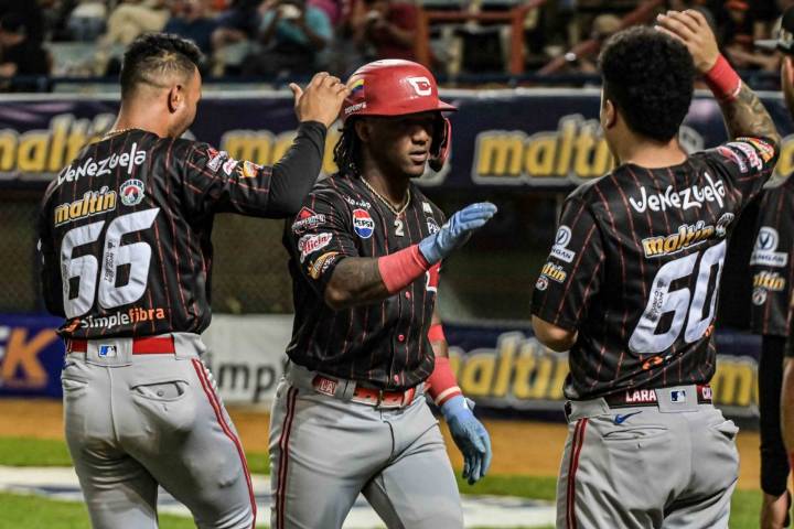 Luisangel Acuña se une a la fiesta de su hermano Ronald y logra una nueva marca personal
