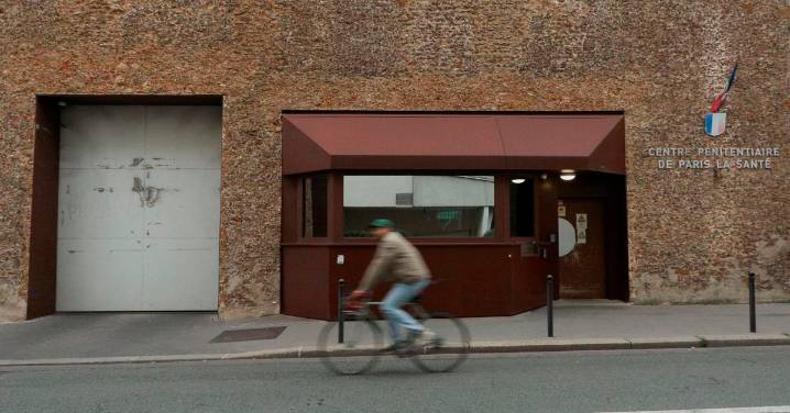 El ex presidente francés Nicolas Sarkozy saldrá de la cárcel en libertad condicional tras pasar 20 días en prisión