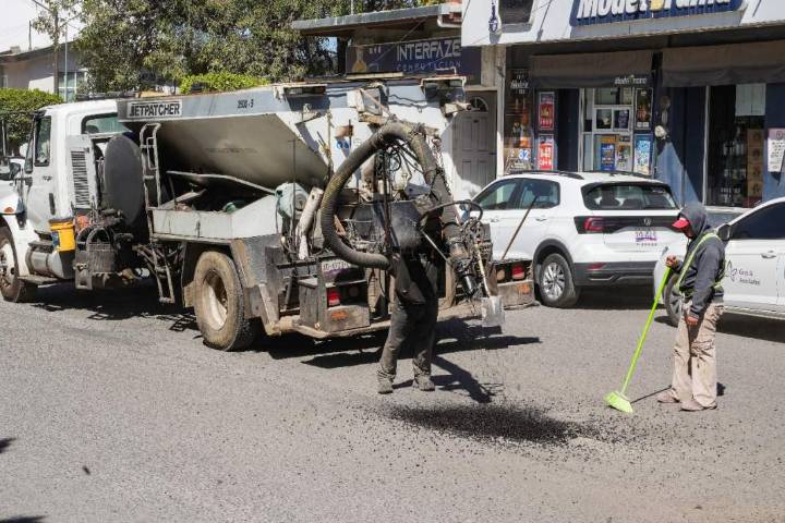 Tlaxcala refuerza su Programa Permanente de Bacheo para mejorar la ciudad