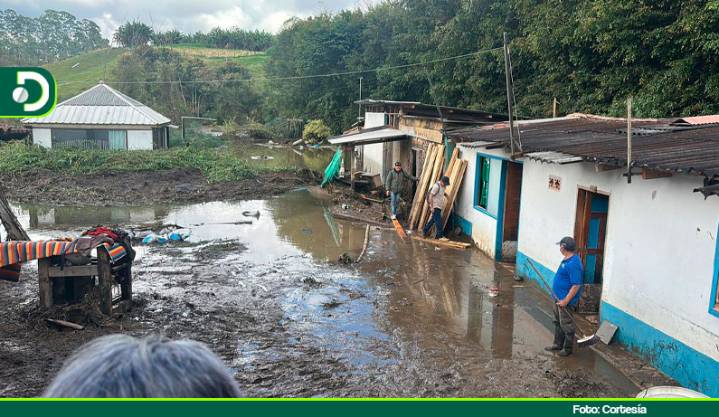 Nueve viviendas resultaron afectadas por creciente súbita en Rionegro