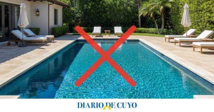 Adiós a la clásica pileta celeste: el color tendencia que transforma el jardín y dominará el verano 2026