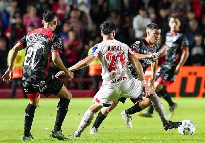 Sigue la acción con cuatro partidos en la Liga Profesional