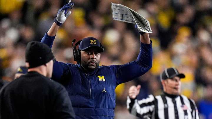 Michigan inside top 25 of first College Football Playoff ranking