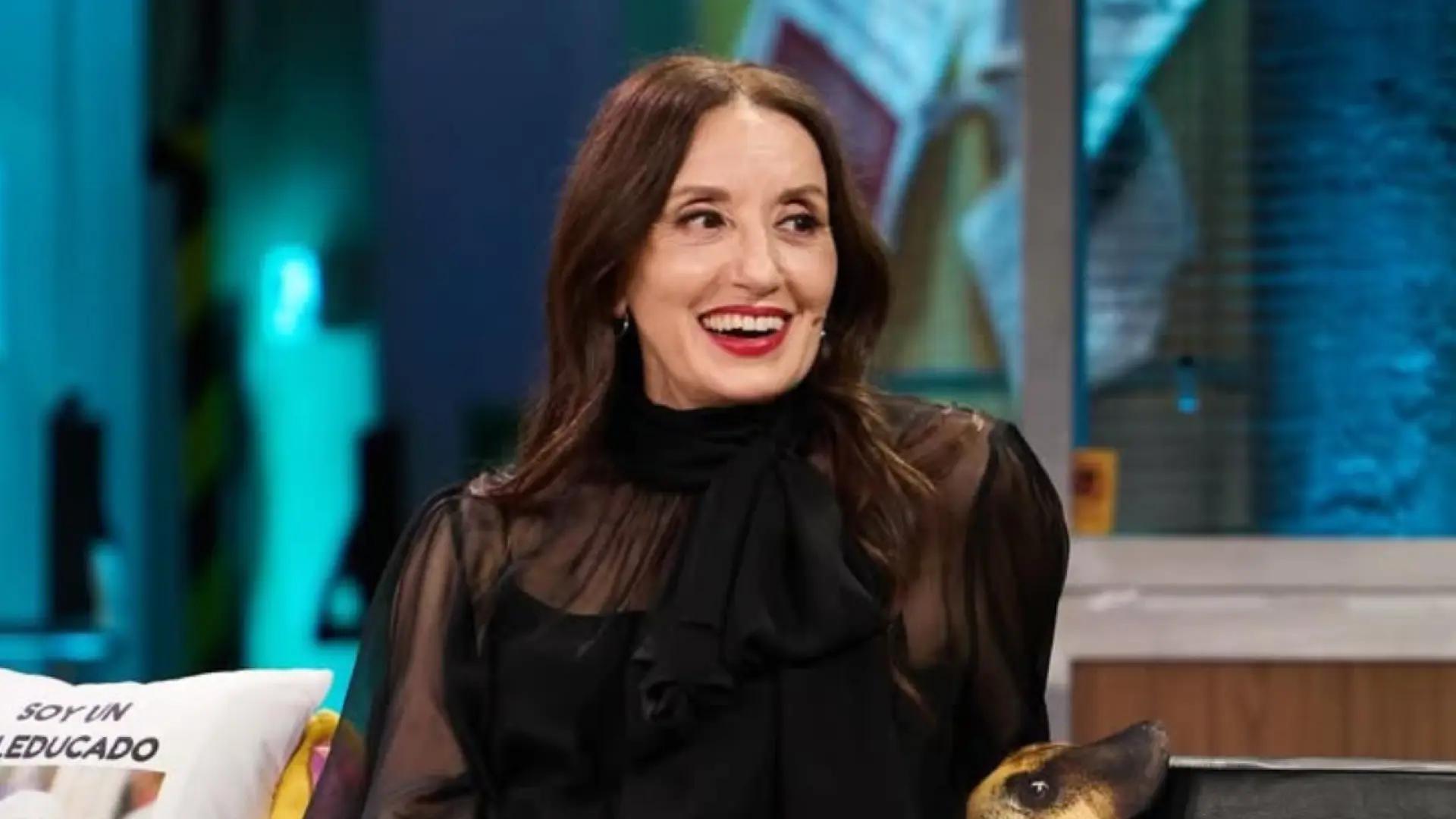 Luz Casal arrasa en 'La Revuelta' con la blusa transparente y el conjunto de cuero más rompedor