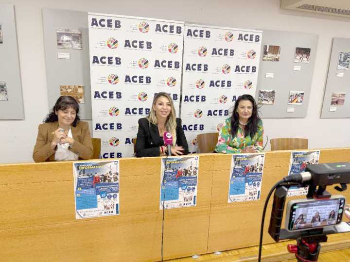 Benalmádena impulsa una campaña para fomentar la contratación de madres con hijos e hijas dependientes