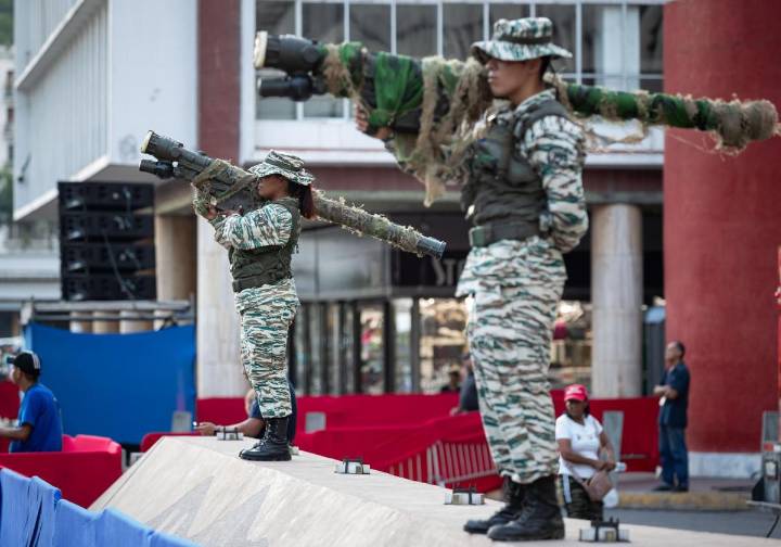 Maduro acude a Putin y Xi para reforzar su obsoleto ejército