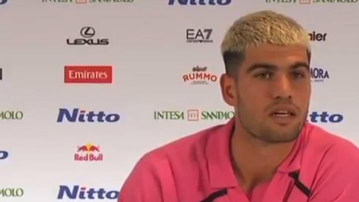 Alcaraz no sabía dónde meterse: ojo a la pregunta más surrealista a Carlos