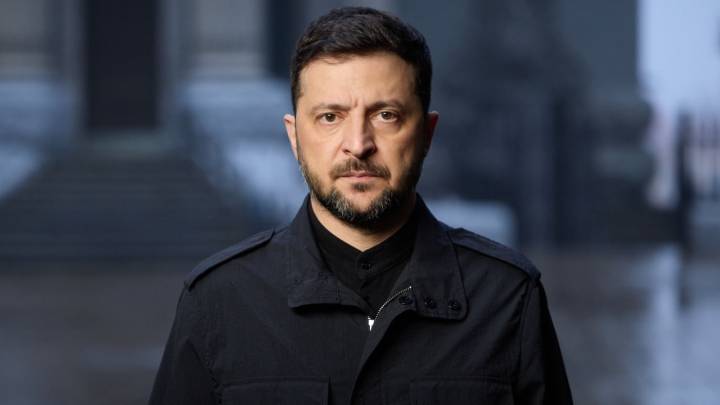 Zelenskyy warns Ukraine faces “very difficult choice” over US peace plan for war with Russia