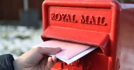 UK given December alert by Royal Mail and Evri bosses