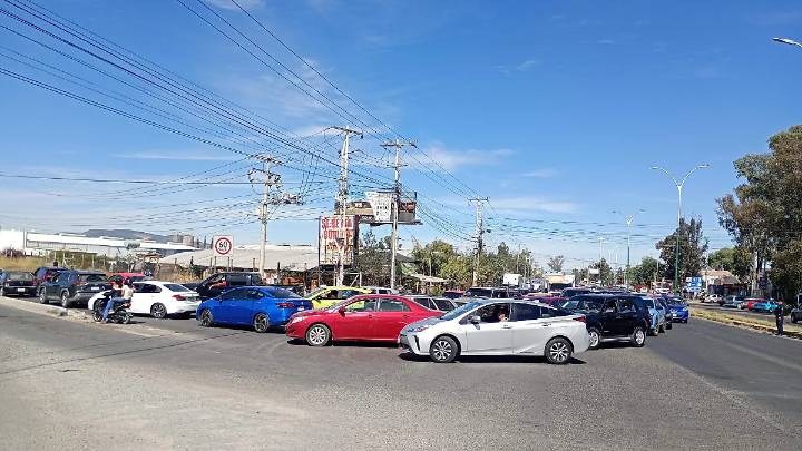 Manifestantes cerraron Paseo Central en salida a Tequisquiapan