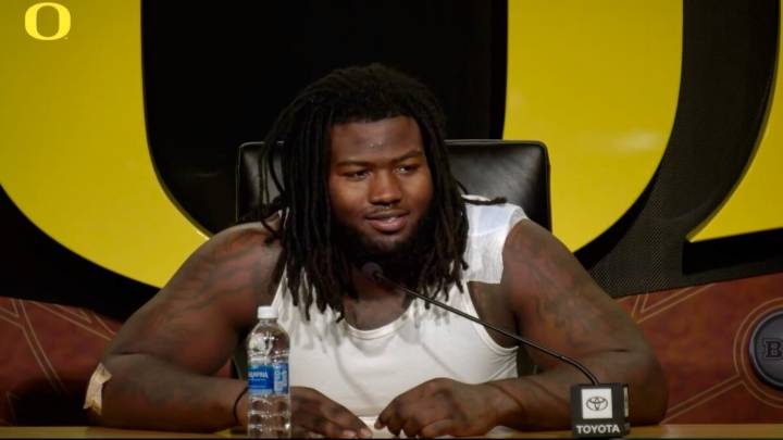 Oregon and OSU head north for Saturday’s rivalry football games