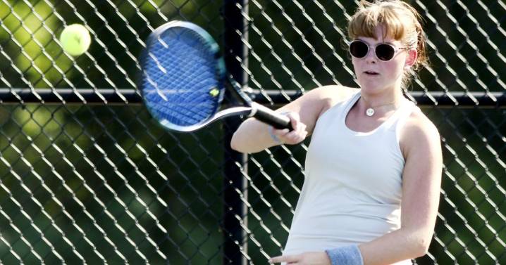 Geneva's Thompson shares county girls tennis player of the year award