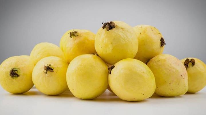 Guayaba, la fruta estrella del otoño: sabor, tradición y grandes beneficios para tu salud