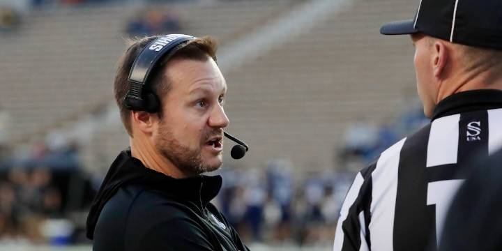 Arkansas hires Ryan Silverfield from Memphis as new coach after 2