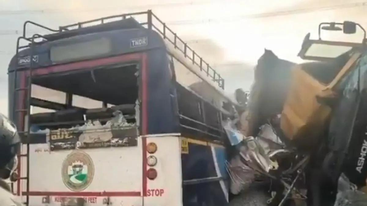 Telangana: Bus-truck collision leaves several injured in Rangareddy