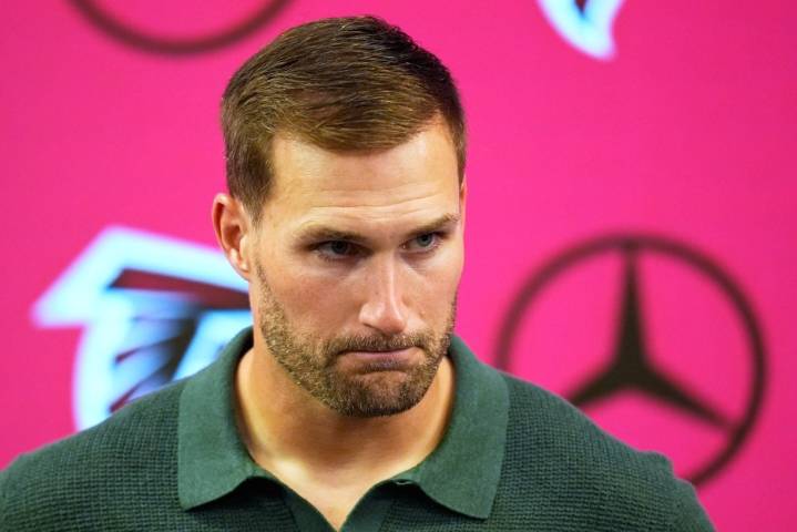 Falcons QB Michael Penix injures knee against Panthers and replaced by Kirk Cousins