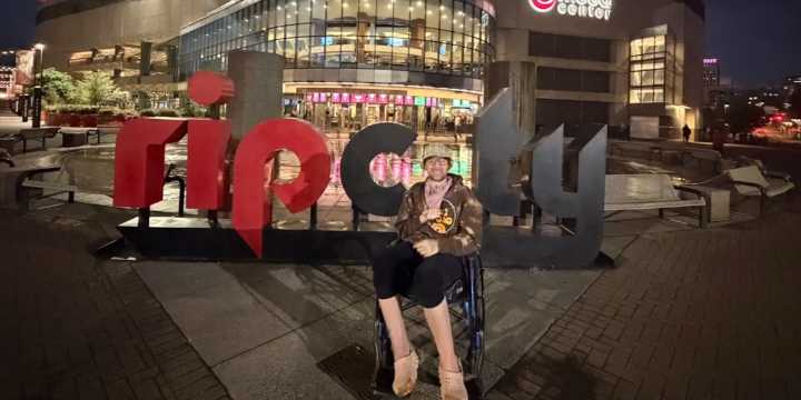 Portland couple asking for help after specialty wheelchair stolen from their home