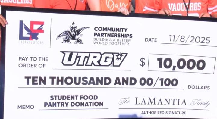 L&F Distributors donate $10K to UTRGV student pantry