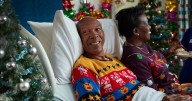 Hospice chaplain helps patients celebrate their final Christmas