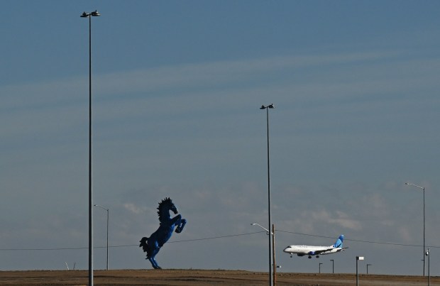 Dozens of Denver flights canceled as DIA’s air traffic controllers carry on without pay