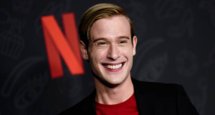 Tyler Henry Undergoes Third Surgery for Brain Tumor | Clint Godwin, Tyler Henry 