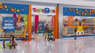 Toys 'R' Us returns to Western New York with seasonal pop