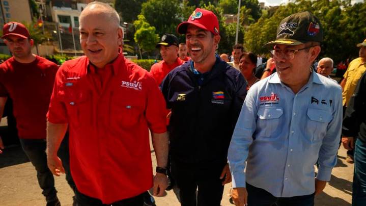 Diosdado Cabello desde La Guaira: "Estas calles son el inicio del fortalecimiento de todas las instancias"