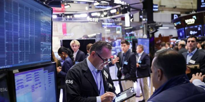 La Bolsa porteña vivió su semana de euforia con una suba de 10% y muy cerca de su récord histórico