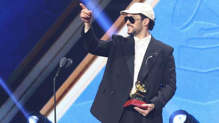 Bad Bunny gana el Latin Grammy por álbum del año – Telemundo Area de la Bahía 48