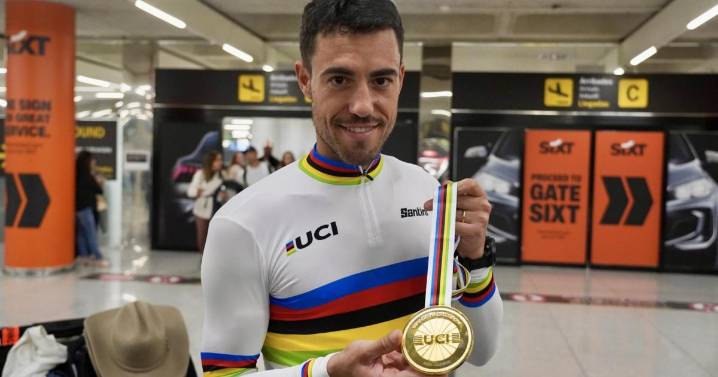El segundo oro mundial de Albert Torres aterriza en Mallorca