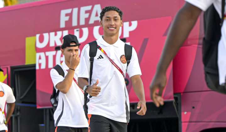 [Video] Colombia aprovecha una jugada rápida y pone el 1