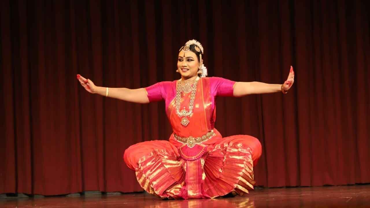 A quiet inner journey of dance, a way of listening, feeling, and allowing oneself to express