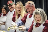 Duluth joins together for Thanksgiving feast