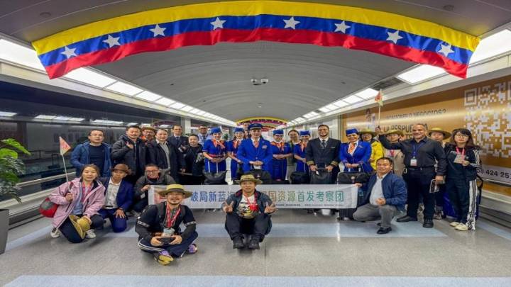 Llega al país delegación China para participar en la Feria Internacional de Turismo de Venezuela 2025