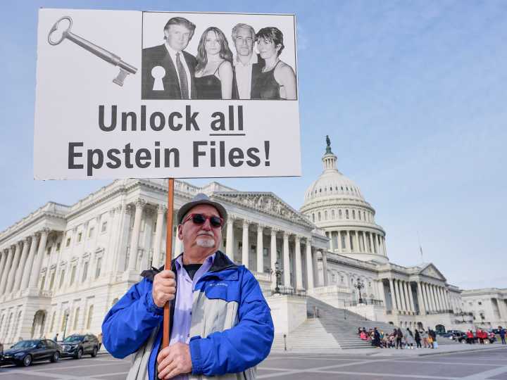 Trump firmó la ley para difundir los archivos de Epstein: se viene una investigación enorme y posibles consecuencias indeseadas