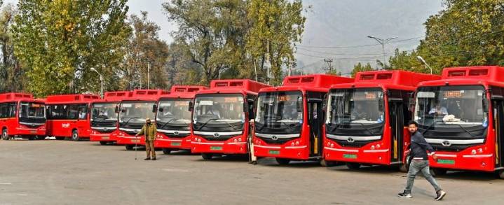 Funding Crunch Grounds 8 E-Buses in Srinagar