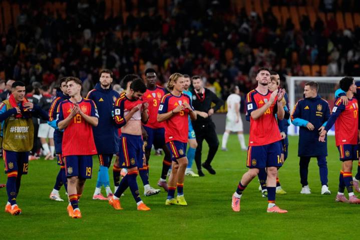 España asegura su boleto al Mundial 2026 tras empate con Turquía