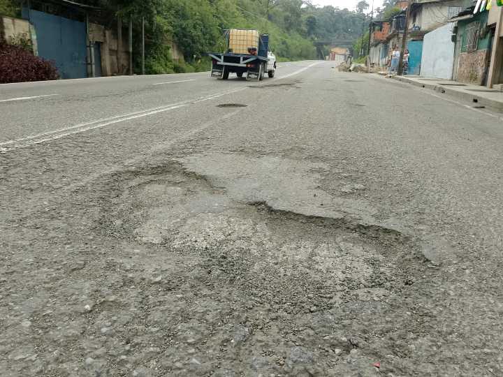 18 huecos en tramo de la Panamericana