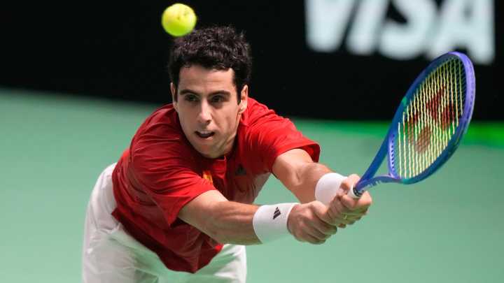 Zverev sofoca la rebelión de Munar y la semifinal de la Davis se decidirá en el dobles